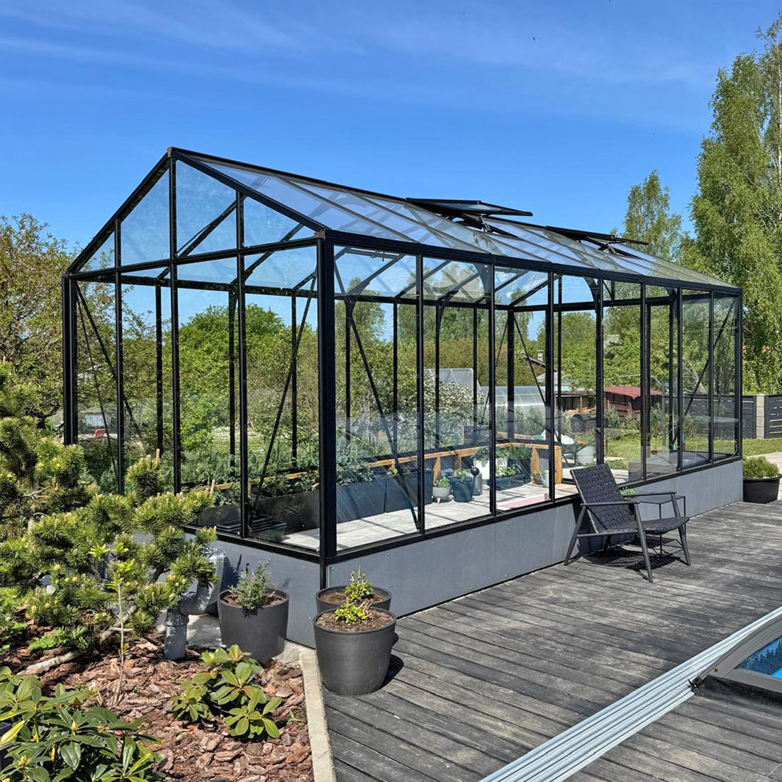 ON-WALL MODERN greenhouse