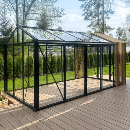 Aluminium greenhouse with wooden elements